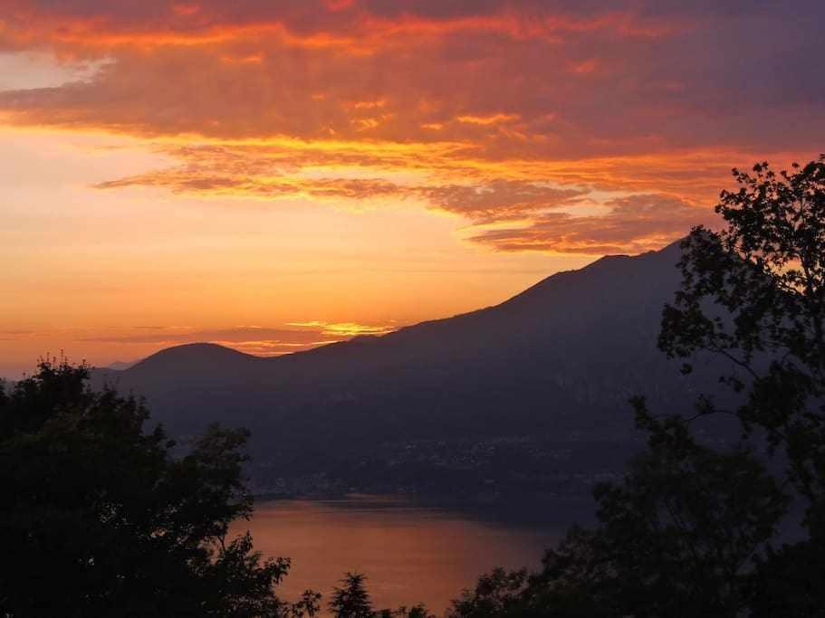 Villa La Terrazza Baldo Garda San Zeno di Montagna Esterno foto
